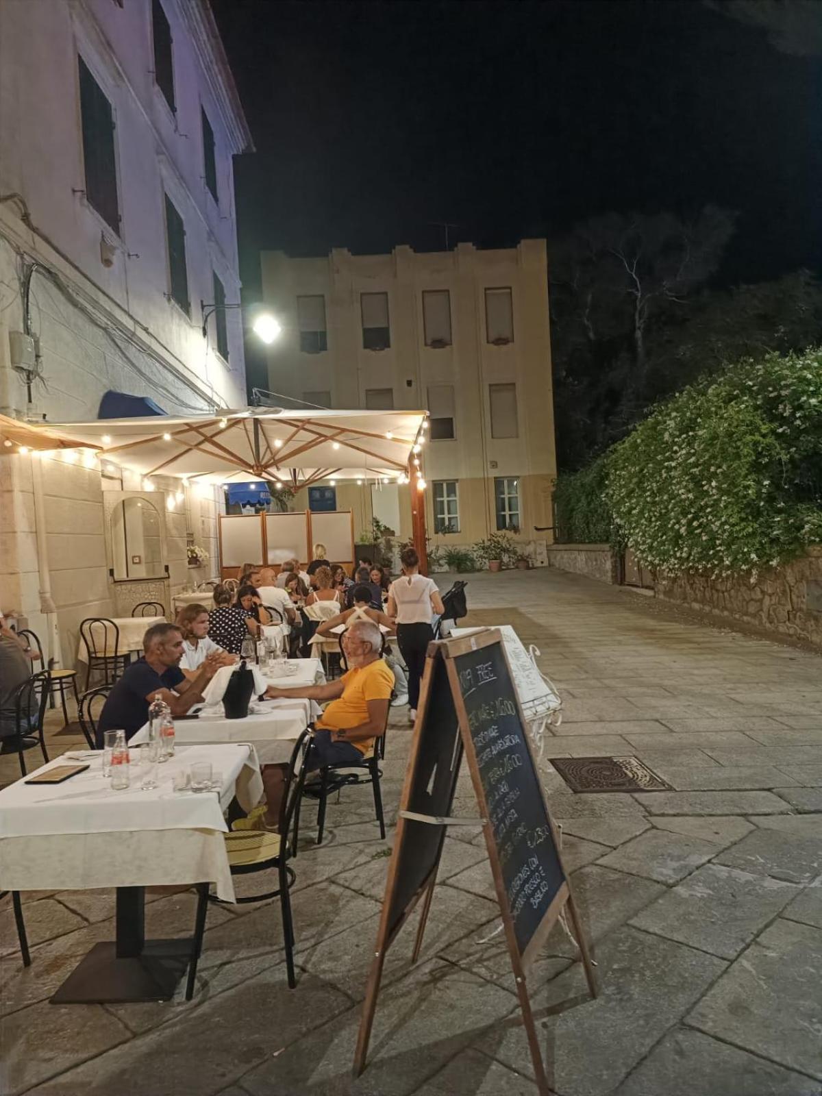 Sorella Luna Room Boutique, Centro Di Olbia Eksteriør bilde