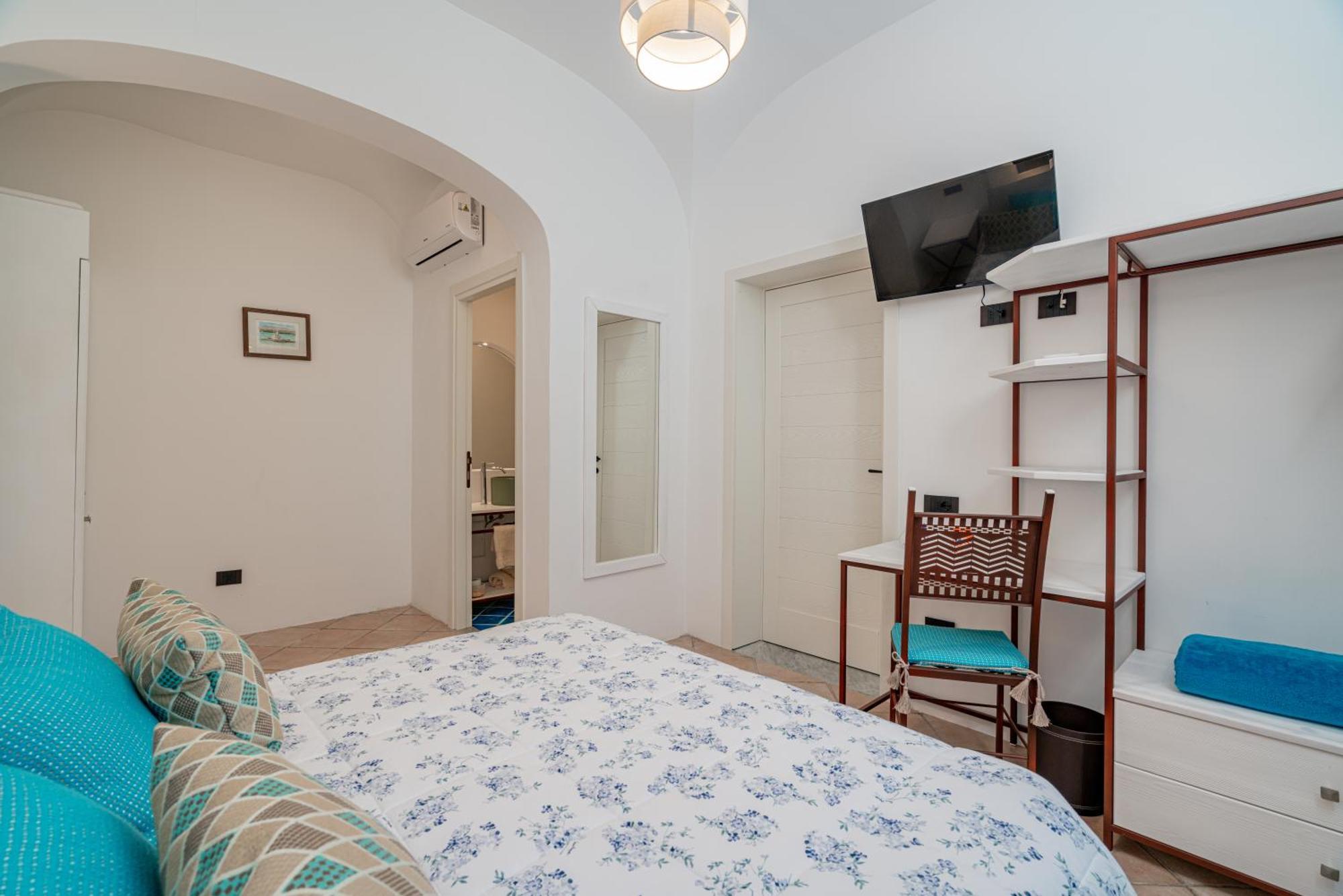 Sorella Luna Room Boutique, Centro Di Olbia Eksteriør bilde
