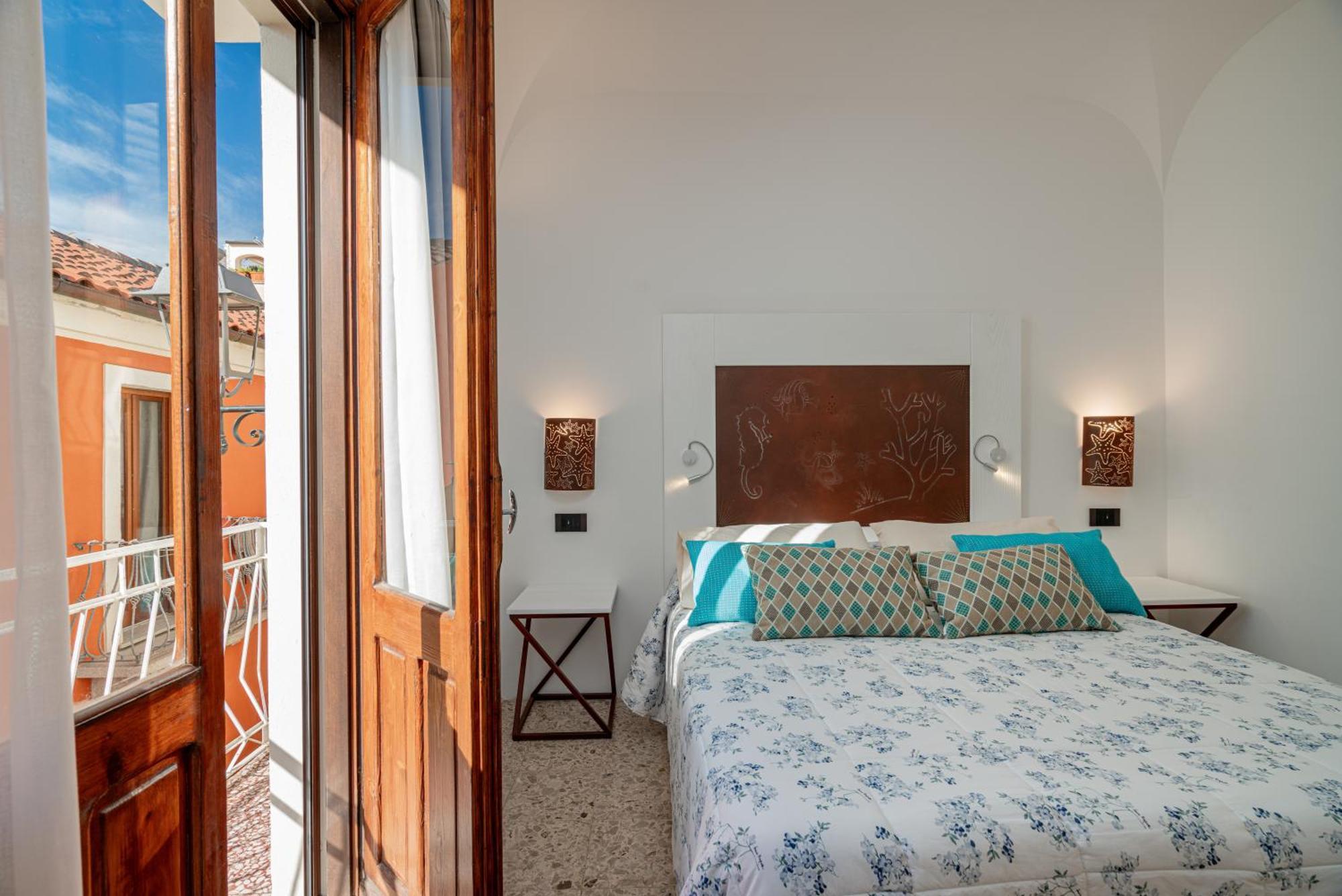 Sorella Luna Room Boutique, Centro Di Olbia Eksteriør bilde