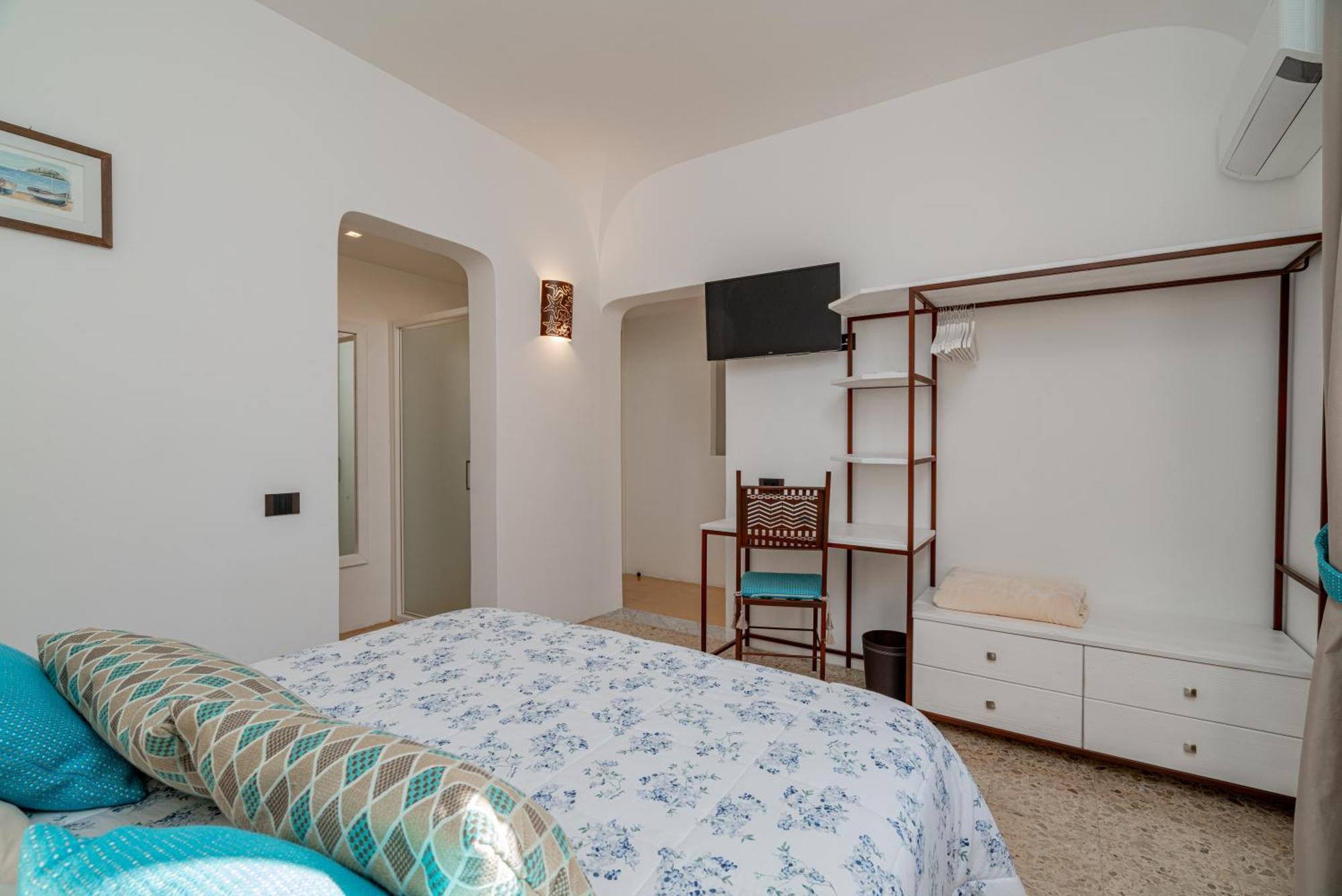 Sorella Luna Room Boutique, Centro Di Olbia Eksteriør bilde